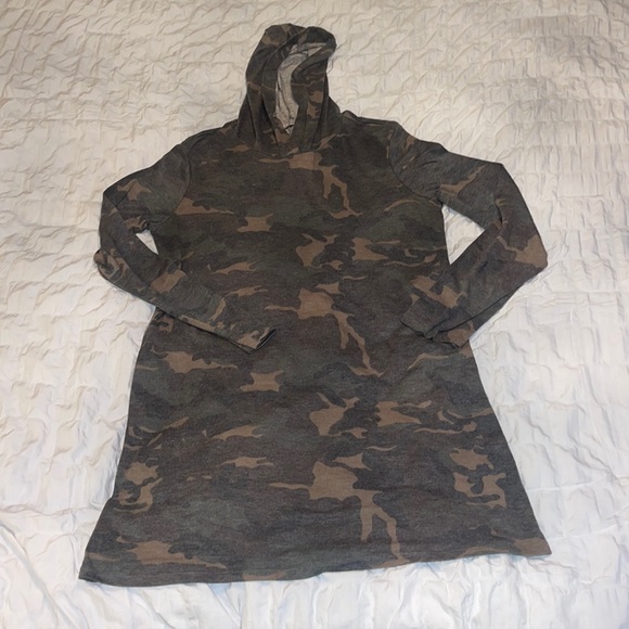 Long sleeve Hooded Camo Dress/Tunic - Picture 2 of 2